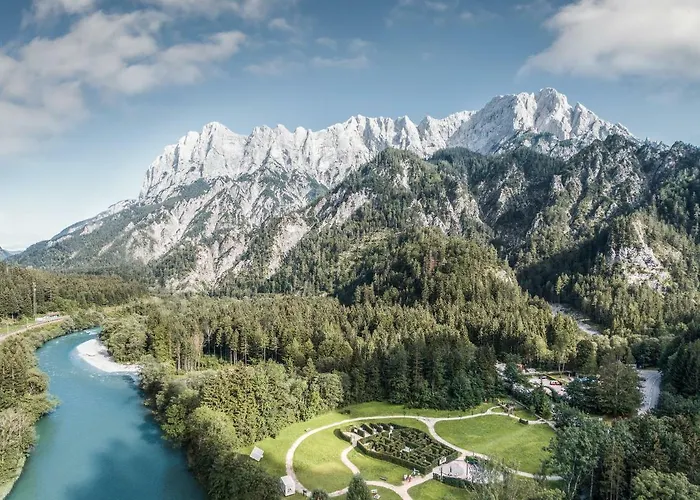 Gesaeuse-lodge بيت خشبي *